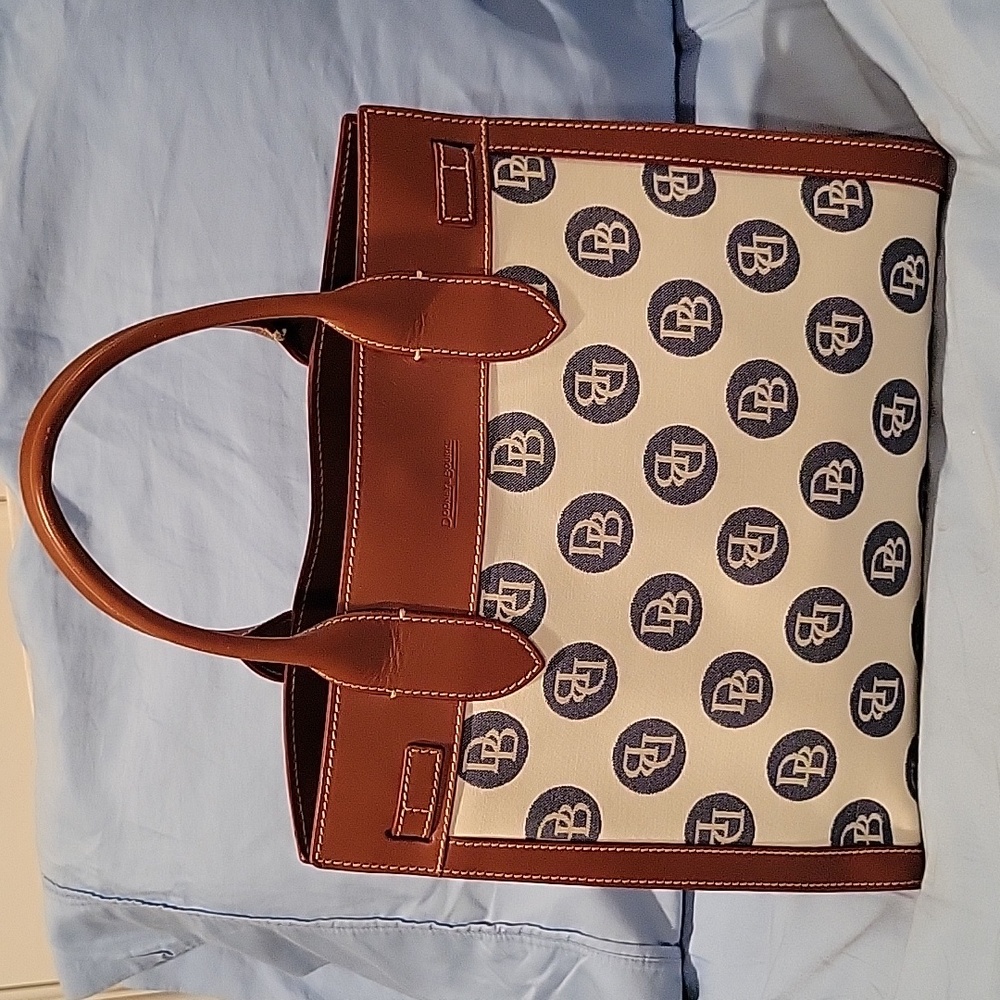 Dooney & Bourke handbag